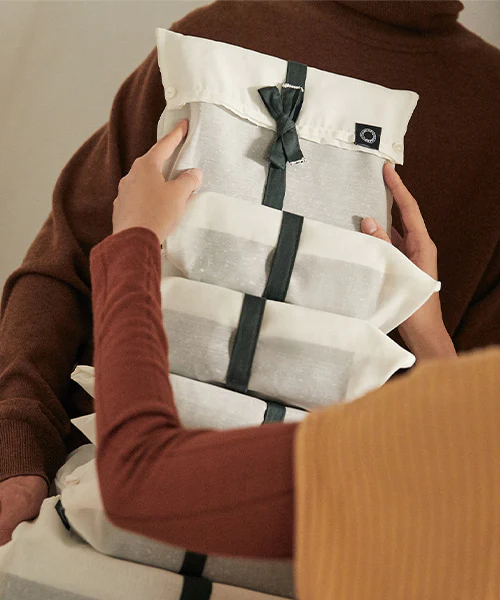 thumbnail image of a magazine